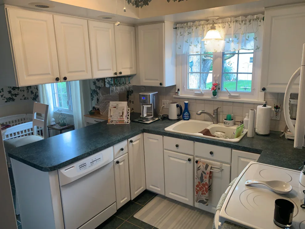 A Revitalized, More Inviting Kitchen Makeover by Kitchen Solvers Of Fort Wayne & Toledo - Photo 5