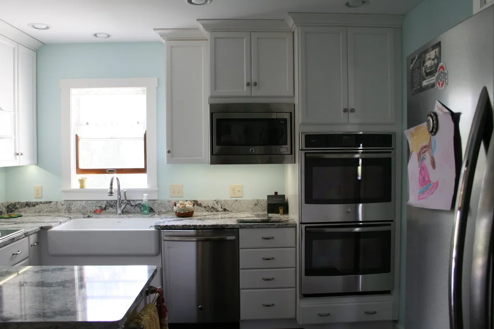 A Transition in Country Kitchen by Kitchens Inc. - Photo 3