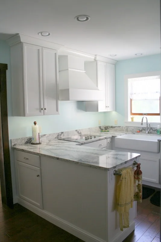 A Transition in Country Kitchen by Kitchens Inc. - Photo 6