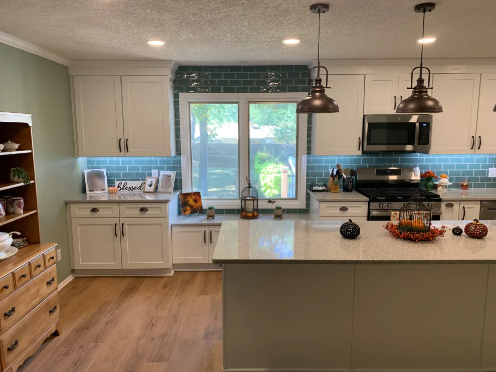 A Contemporary Kitchen Makeover by Kitchen Solvers Of Fort Wayne & Toledo - Photo 2