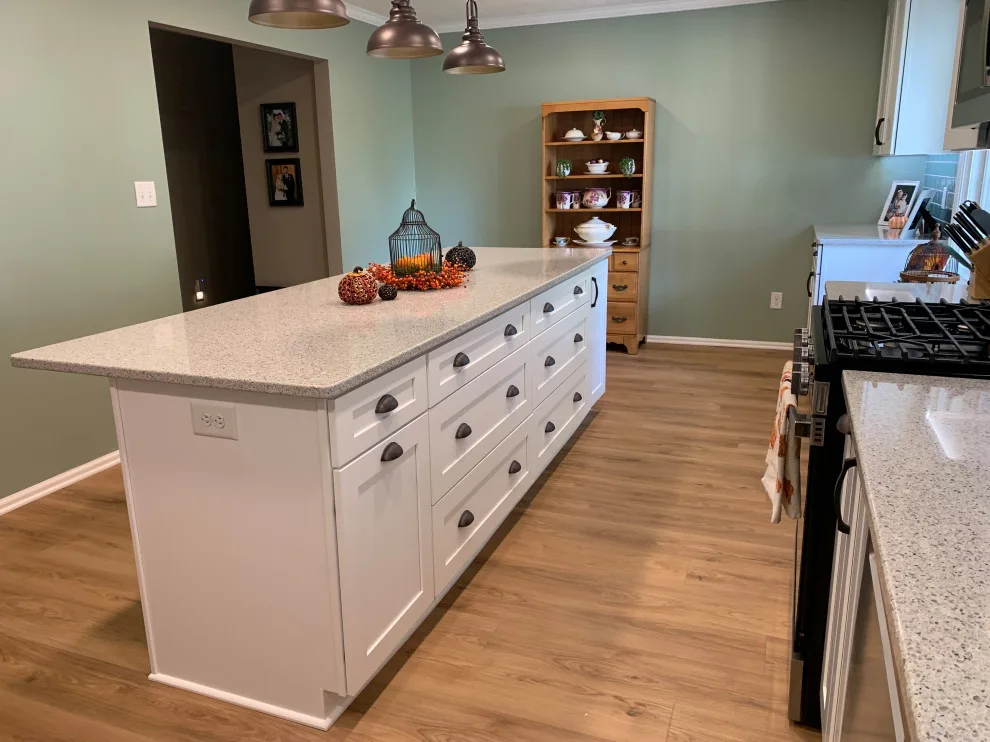 A Contemporary Kitchen Makeover by Kitchen Solvers Of Fort Wayne & Toledo - Photo 4