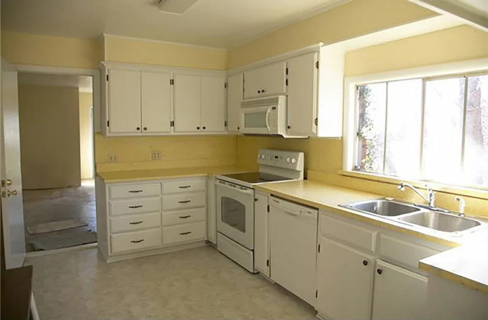An Expansive Kitchen Transformation with Classic Touches by Kitchen Solvers Of Oklahoma City - Photo 2