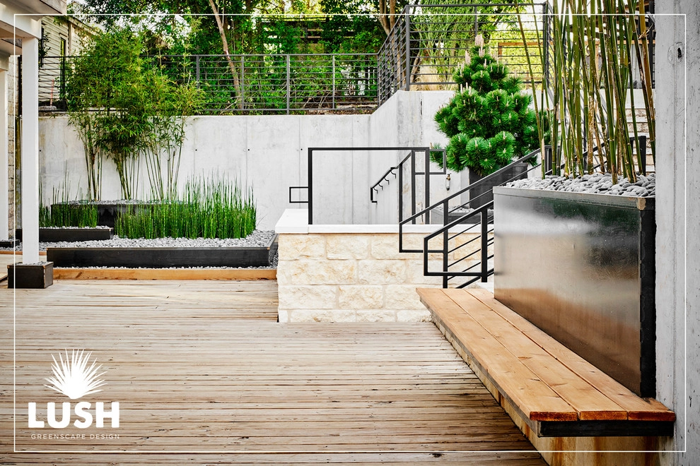 iGavel Auctions by LUSH GreenScape Design - Photo 4