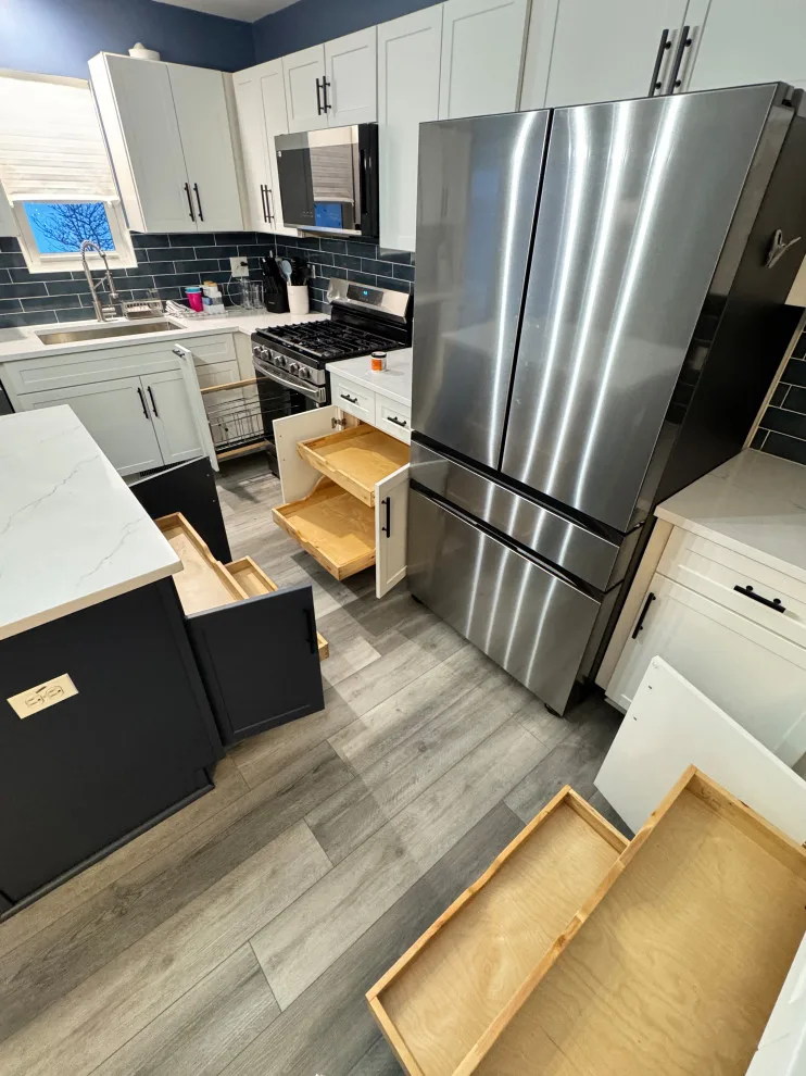 Intelligent Hybrid Kitchen Makeover by Kitchen Solvers Of Grayslake - Photo 4