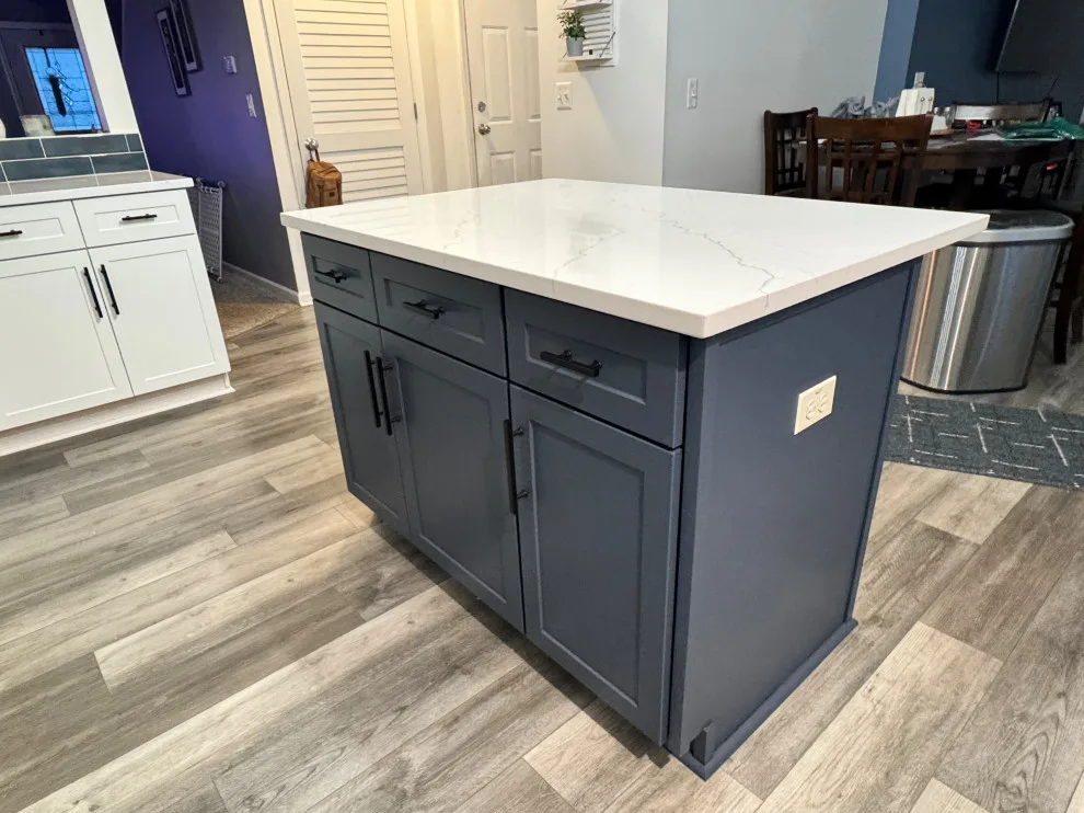 Intelligent Hybrid Kitchen Makeover by Kitchen Solvers Of Grayslake - Photo 6