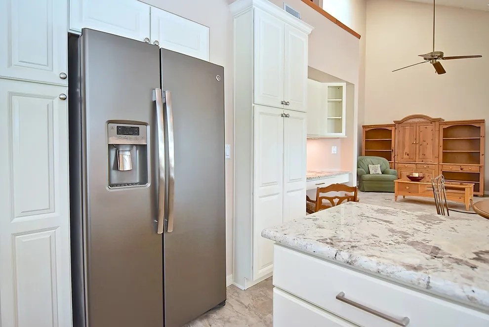 An Elegant Open-Plan Kitchen in Bradenton by Gilbert Design Build - Photo 4