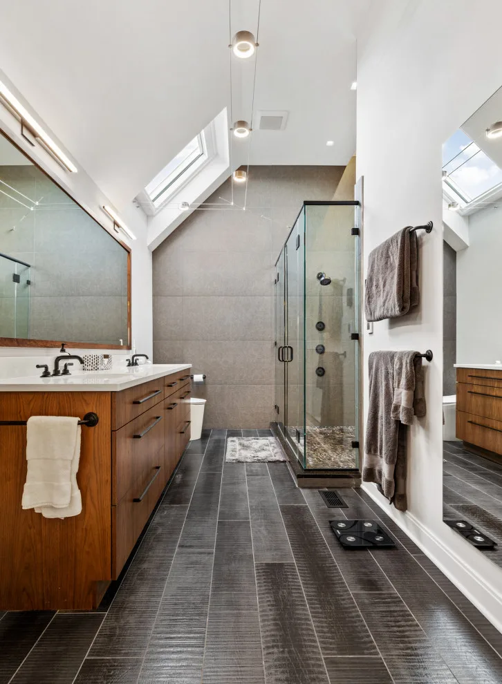 A Shift in the Western Suburbs by Airoom Architects-Builders-Remodelers - Photo 10