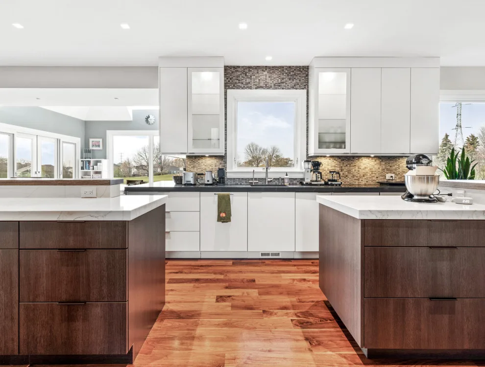 A Shift in the Western Suburbs by Airoom Architects-Builders-Remodelers - Photo 13