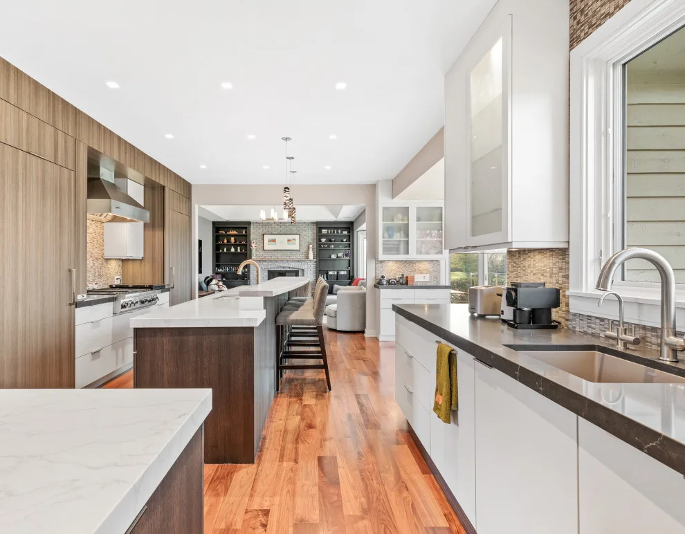 A Shift in the Western Suburbs by Airoom Architects-Builders-Remodelers - Photo 12