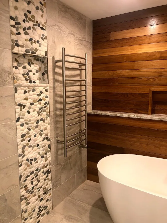 Aberdeen Primary Bathroom by Whitney Garrett / Kenwood Kitchens - Photo 20