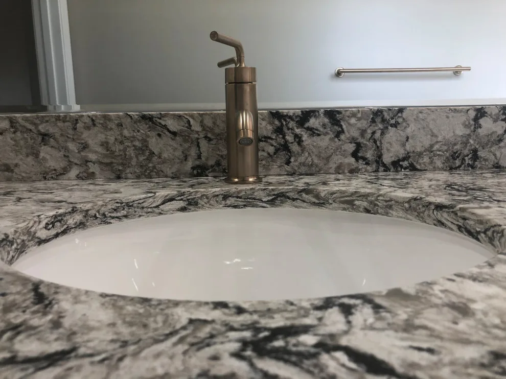 Abingdon Restroom by Whitney Garrett / Kenwood Kitchens - Photo 9