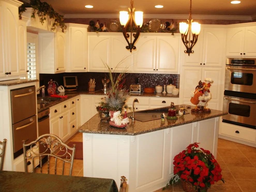 Decker Cabinets - Photo 12