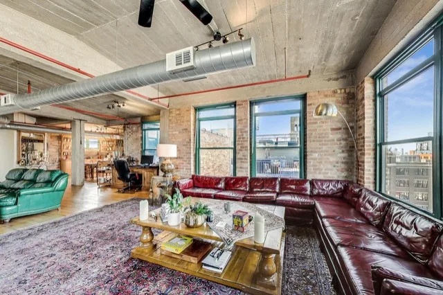 1017 W. Washington Blvd, West Loop Penthouse in Chicago by Cabanilla Design Collective - Photo 22