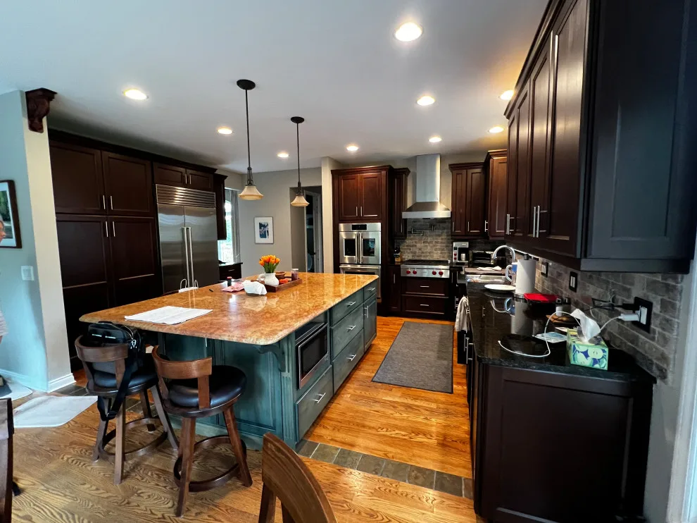 South Lyon Refacing by Kitchen Tune-Up Novi, MI - Photo 2
