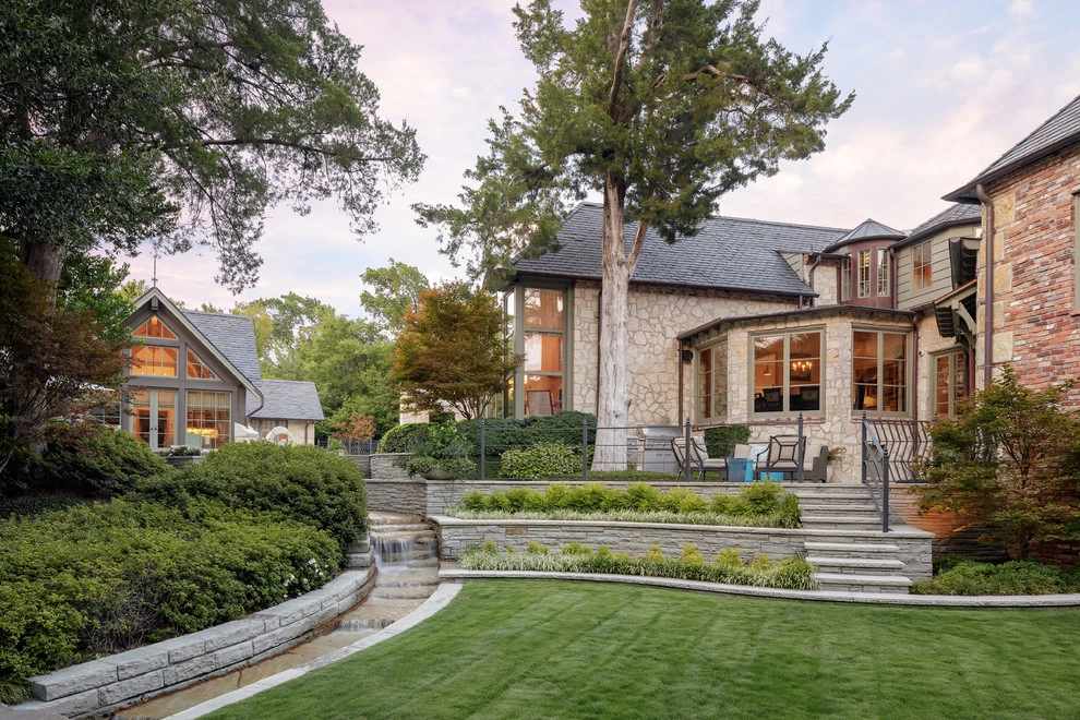 Charles Dilbeck Estate in Bluffview by M. M. Moore Construction Company, Inc. - Photo 8