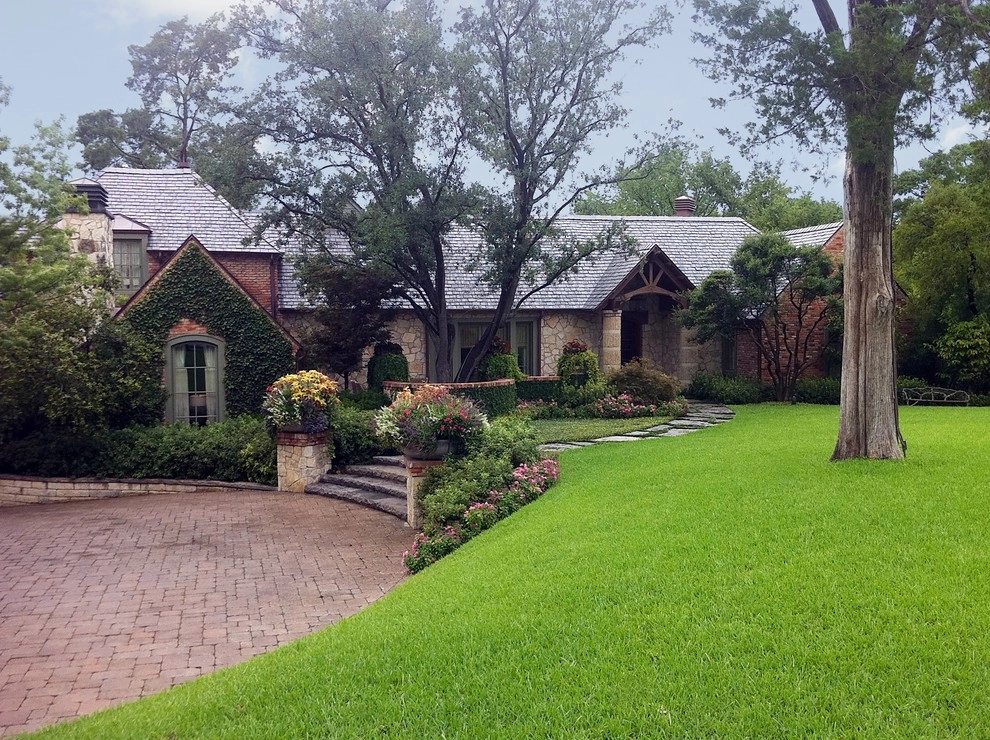 Landscapes by M. M. Moore Construction Company, Inc. - Photo 3