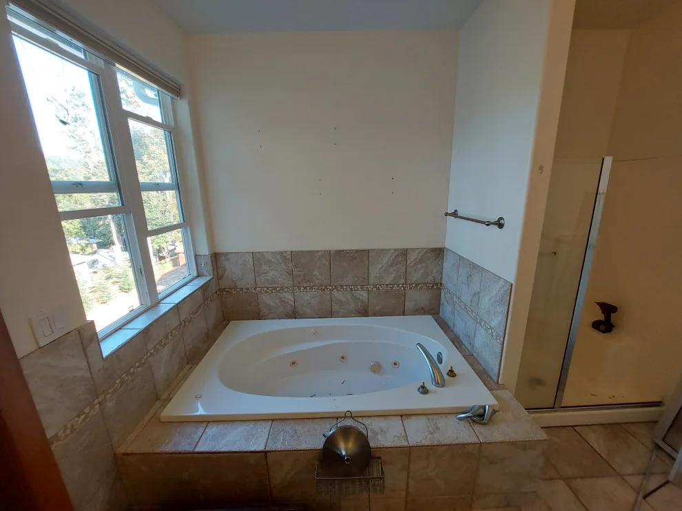 Allyssa's spa renovation by Bellinghamhomeworks - Photo 3