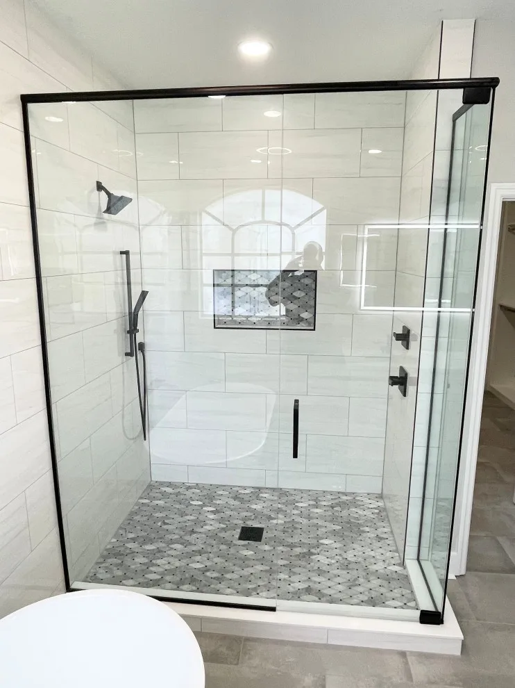 Arcila Comprehensive Home Renovation by Collins Kitchen And Bath - Photo 12