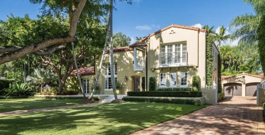 Art Deco Residence in Coral Gables by Orange Home - Design | Remodel | Build - Photo 7