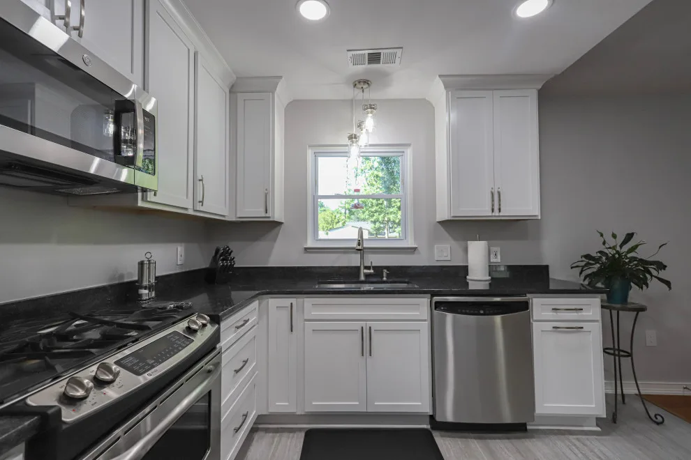Savannah Project for Atlanta Alpine Cabinetry by Kitchen Design Solutions - Photo 9