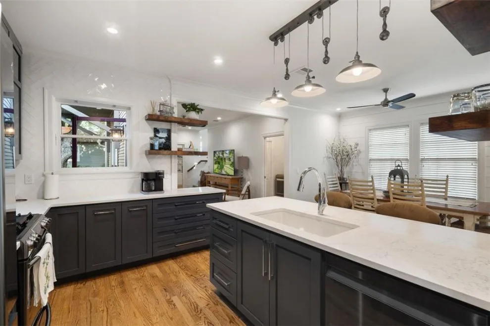 Renovation in Austin, Texas by Cabinet IQ - Photo 3