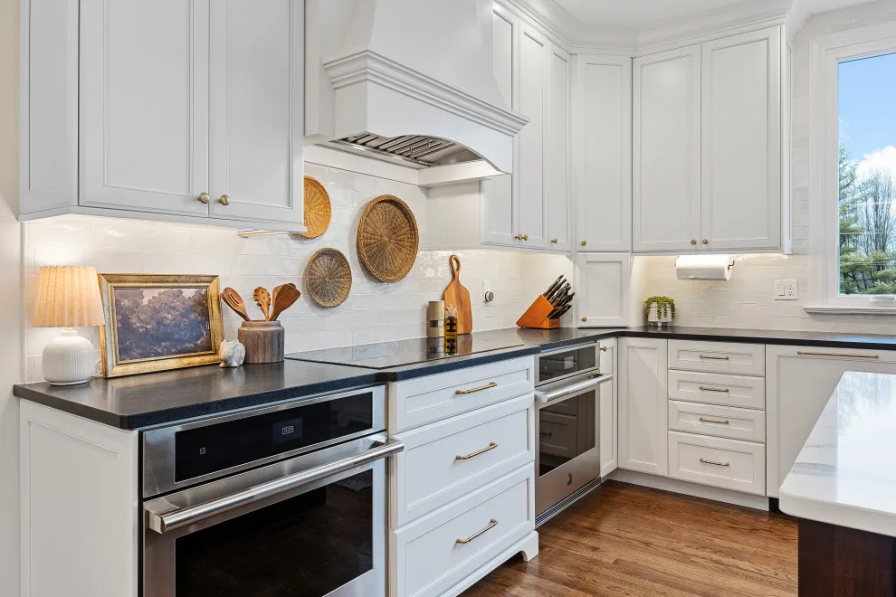 B and E, Chesterfield, Missouri by Cabinetry By Design - Photo 13