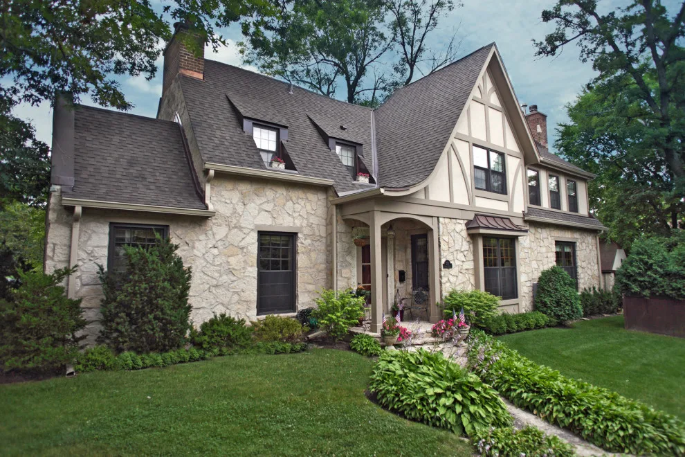 Victorian Elegance by Airoom Architects-Builders-Remodelers - Photo 2