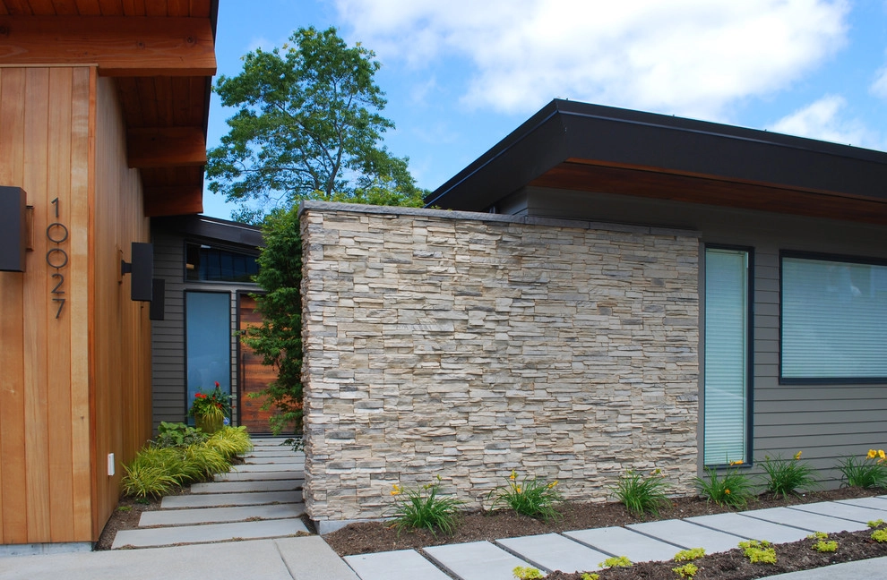 Mid-Century Upgrade, Seattle by Mark S. Garff, Landscape Architect - Photo 2