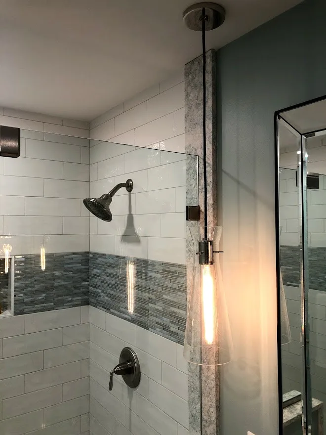 Barrington Primary Bathroom by Whitney Garrett / Kenwood Kitchens - Photo 9
