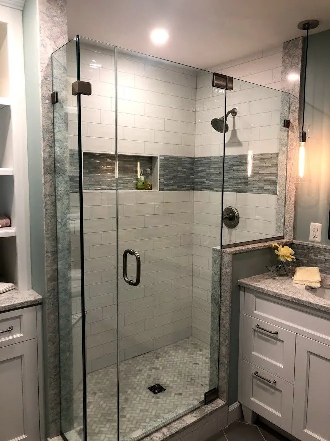 Barrington Primary Bathroom by Whitney Garrett / Kenwood Kitchens - Photo 23