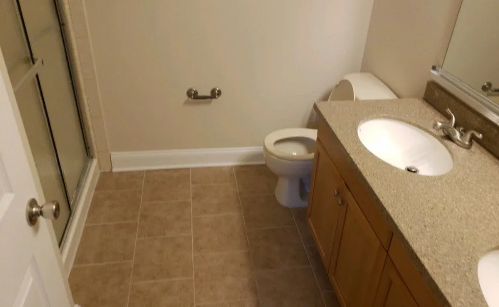 Restroom Ensemble by ELMM Design Build Solutions (TruPro Restoration) - Photo 3