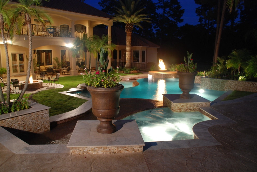 Woodlands Reverse Negative Edge Pool by Marquise Pools - Photo 2