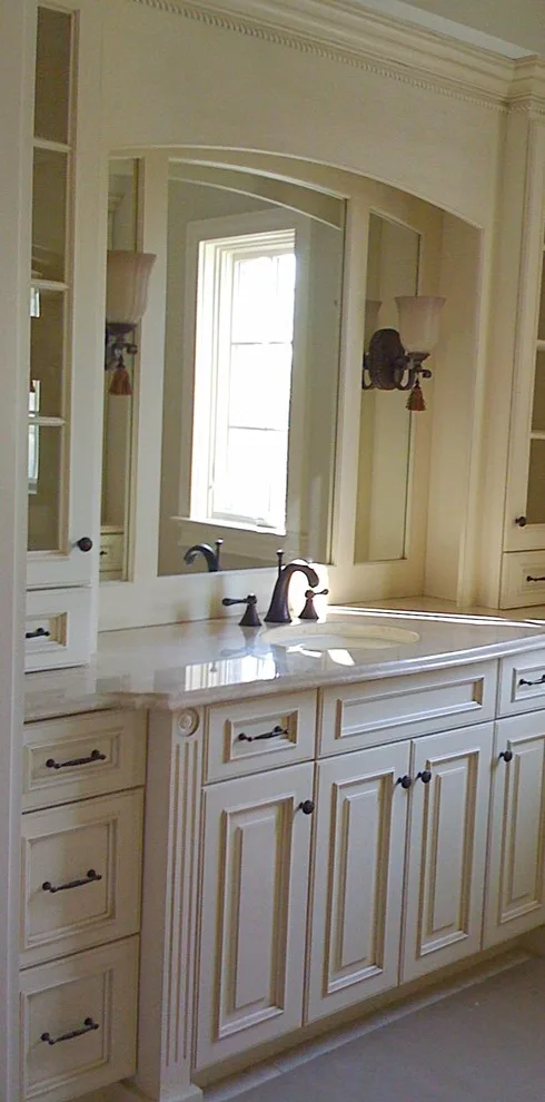 Restrooms by Red Door Kitchen & Bath Studio - Photo 31