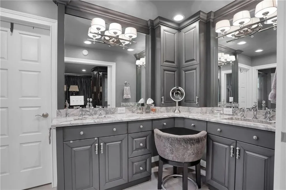 Restroom by Drexel Interiors - Photo 10