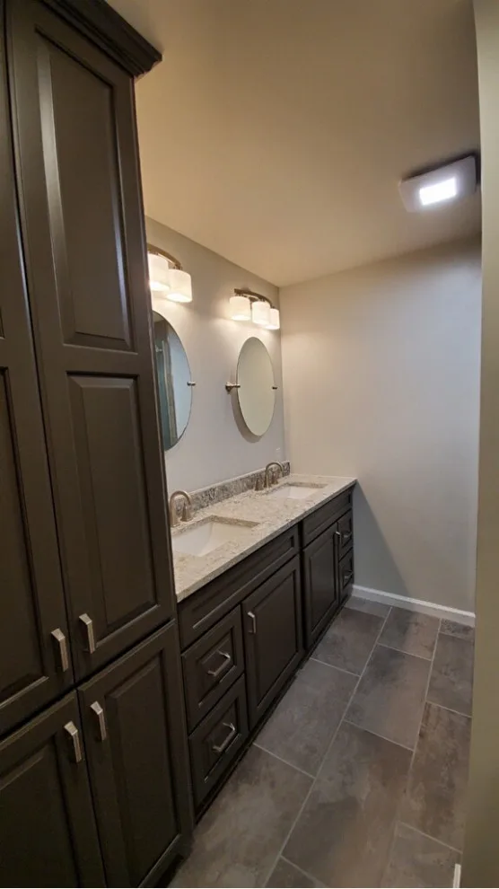 Harry's Construction Kitchen & Bath Design Center - Photo 10