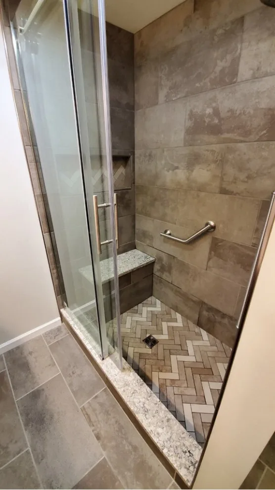 Harry's Construction Kitchen & Bath Design Center - Photo 11