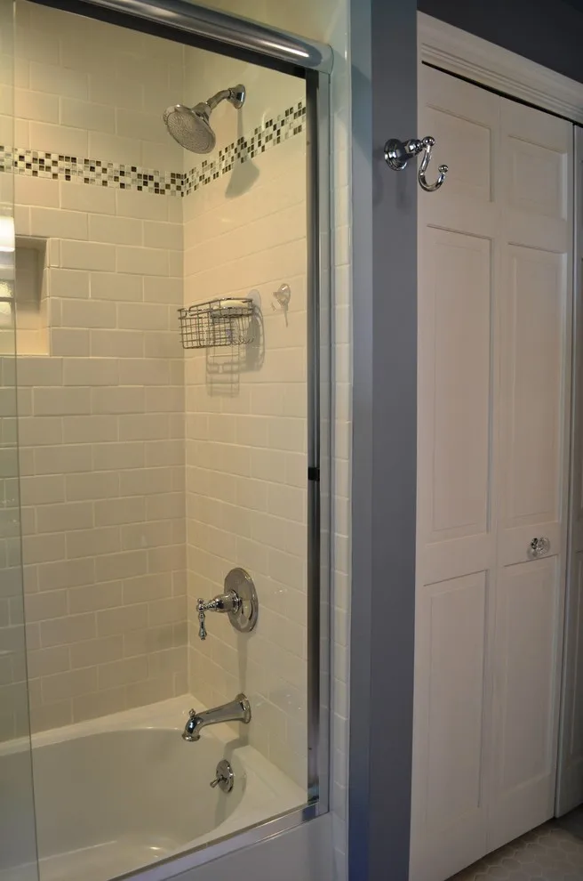 Elliot Drive Bathroom Simsbury by D.E. Jacobs Associates, Inc. - Photo 4