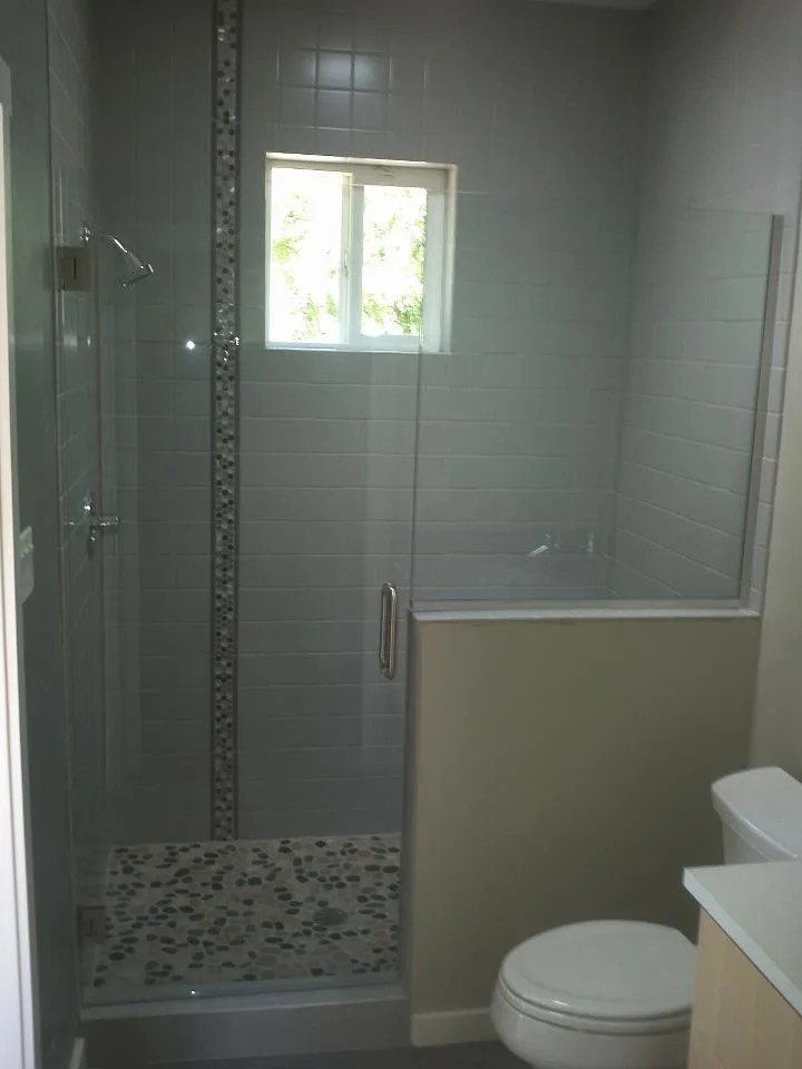 Ideal Mirror And Glass Inc - Photo 6