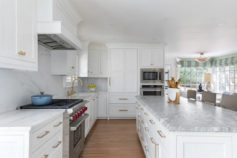 Kitchen & Bath Galleries - Photo 8