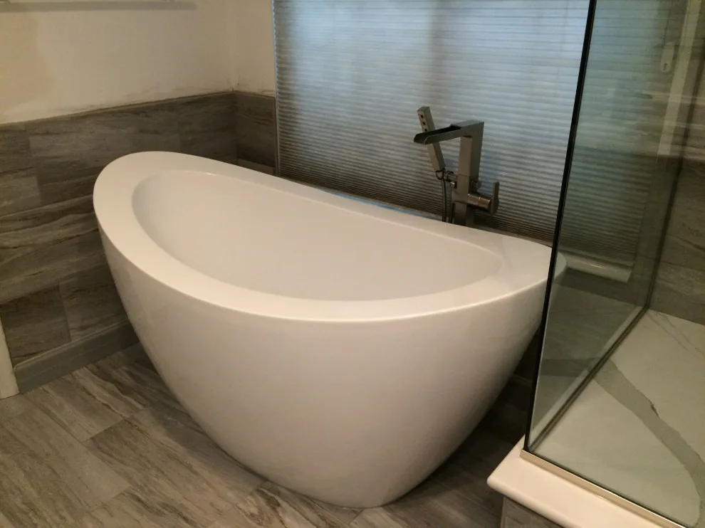 Barnhill Primary Bathroom Renovation by Designs By Mary-Ann Pugh - Photo 22