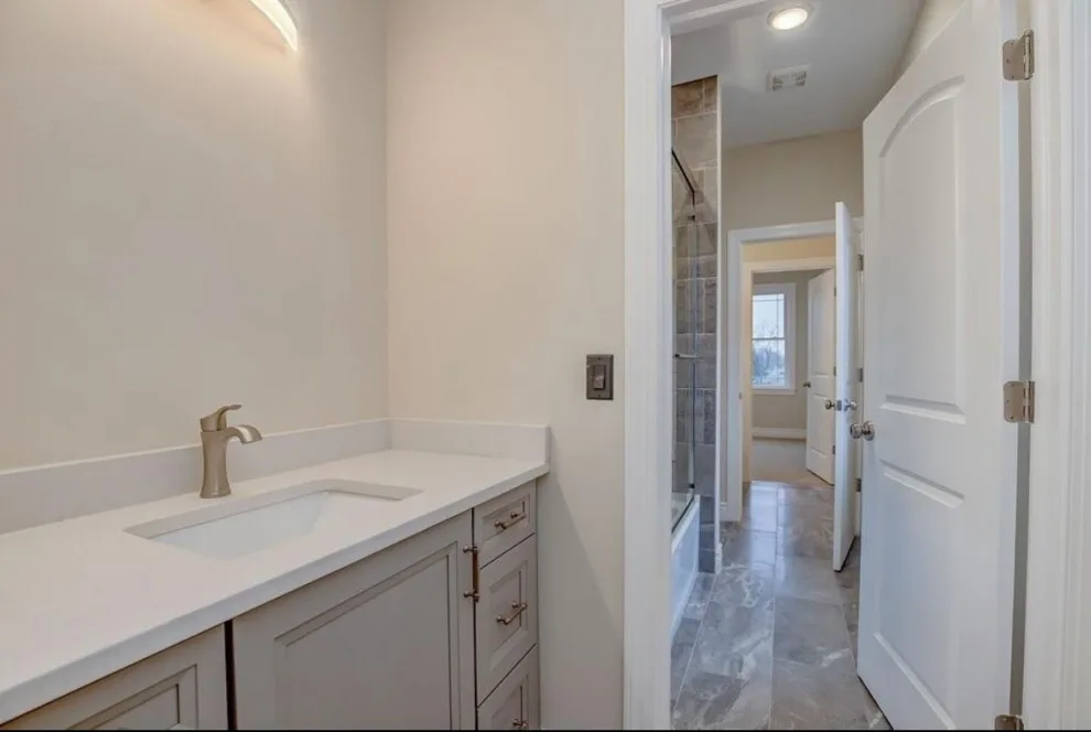 Home Solutions - Photo 12