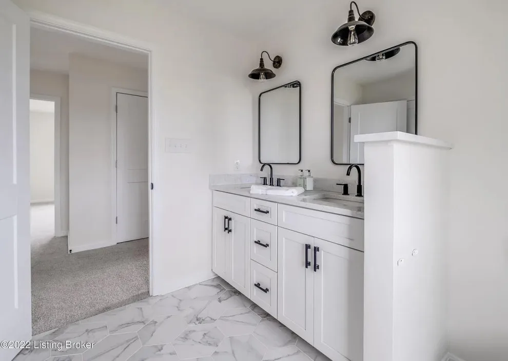 Restroom Renovations by Estate Renovations - Photo 3