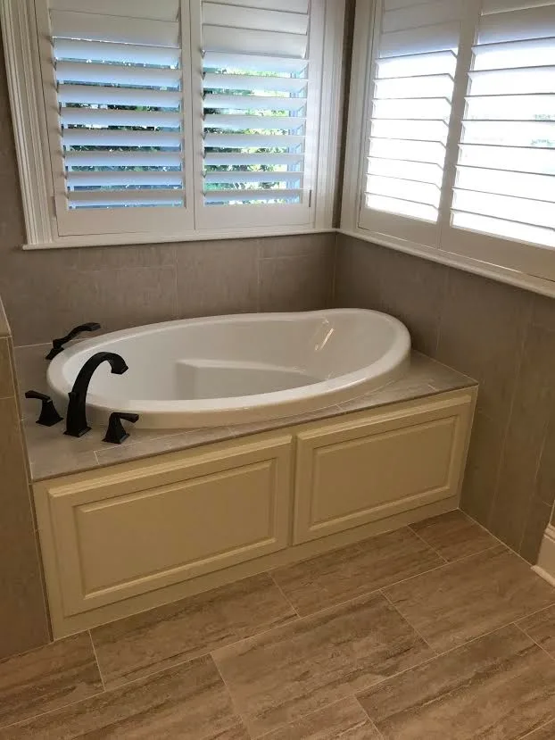 Bathroom - Shower and Bathtub by Northshore Renovations - Photo 3