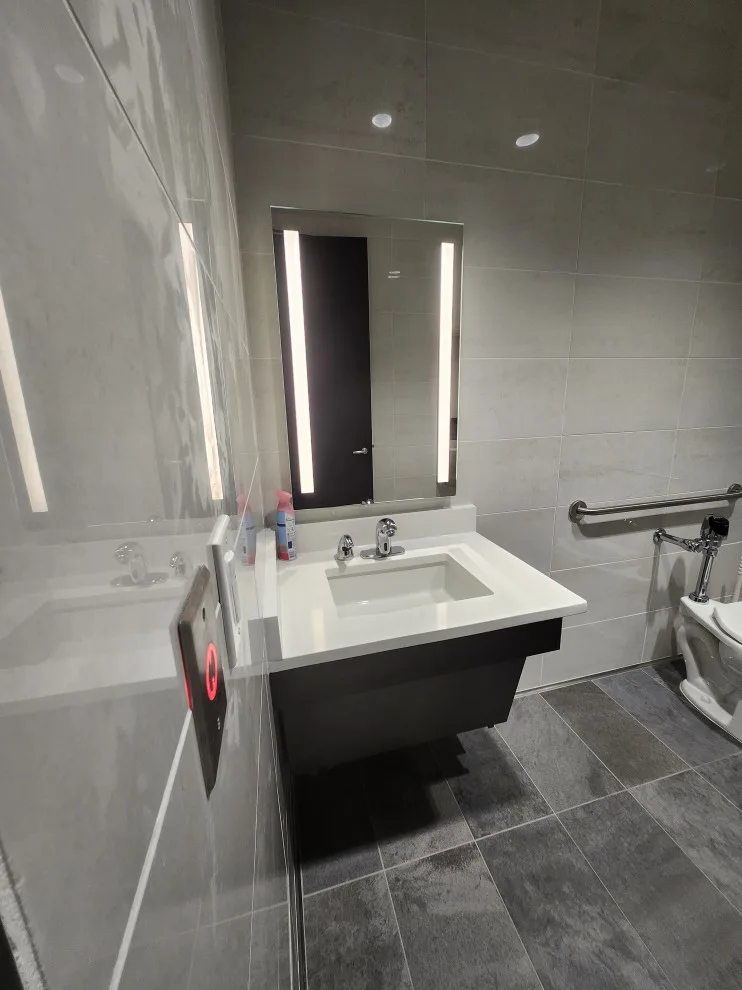 JMG Custom Countertops N Cabinets - Photo 3