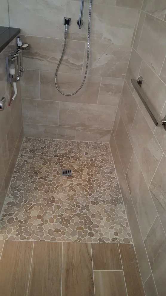 Restrooms by Matthew Ray Homes, Inc. - Photo 21