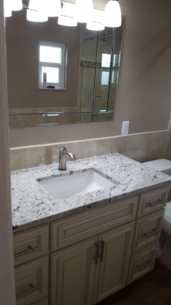 Restrooms by Matthew Ray Homes, Inc. - Photo 3