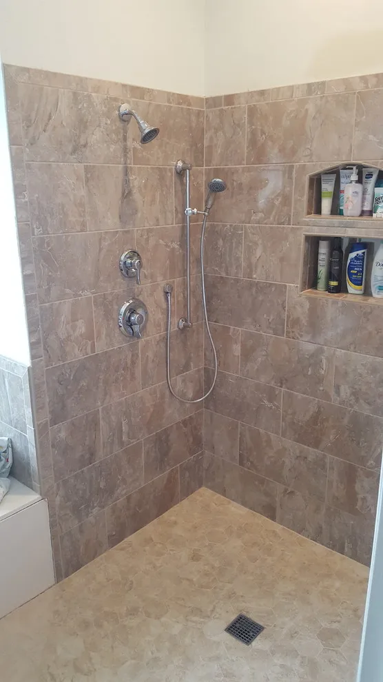 Restrooms by Matthew Ray Homes, Inc. - Photo 14