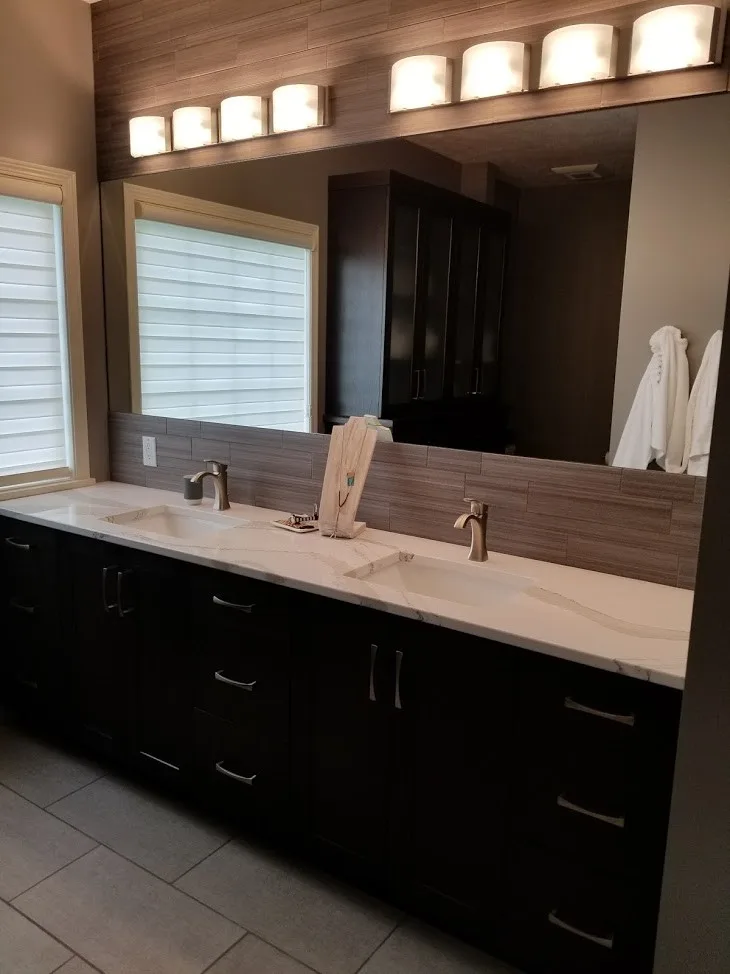 Restrooms by Lincoln Cabinet - Photo 6