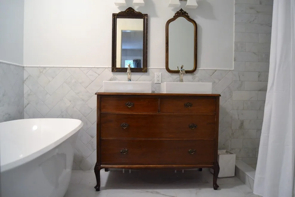 Restrooms by Lincoln Cabinet - Photo 15