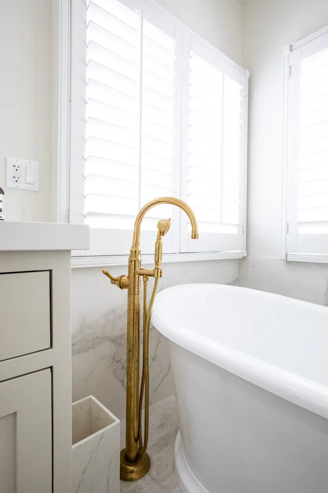 Manhattan Beach - Bathroom Renovation by SB Construction & Remodeling - Photo 18